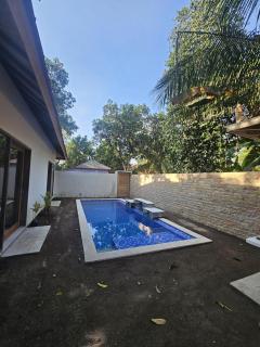 Villa Semoga - 0