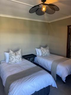 The Pecan Cottage - 2