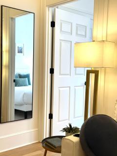 Cozy 1BR Apt Downtown Steps from Convention Center - 2