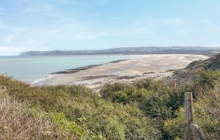 Stunning Apartment In Grand-Fort-Philippe - 3