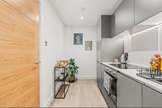 2Bed Apartment in Leeds City Centre & Free Parking - 4