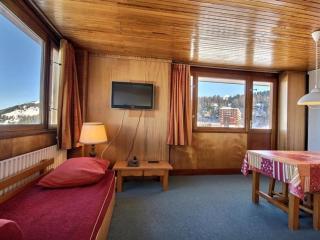 Studio 4 personnes au pied des pistes avec balcon, cuisine équipée et TV - FR-1-455-107 - 0