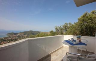1 Bedroom Awesome Apartment In Castellabate - 4