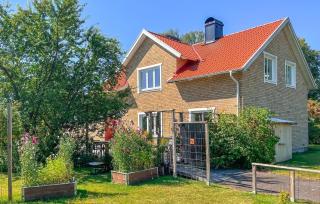 5 Bedroom Lovely Home In Värnamo - 0