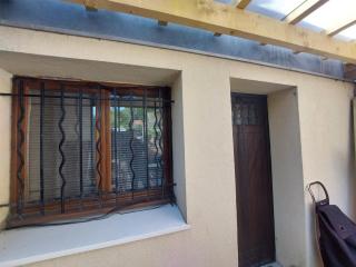 Chambre-coin repas, sous terrasse, Proche gare - 1