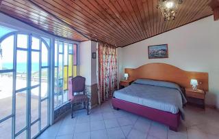 Stunning Home In Gioiosa Marea - 5