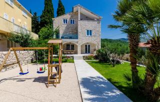 Villa Tesa by Villas Guide - 1
