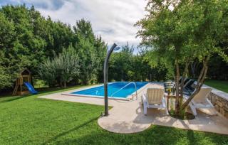 Gemütliches Ferienhaus in Ružići mit Offenem Kamin - 6