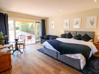 The Lodge at Middleton House - 6