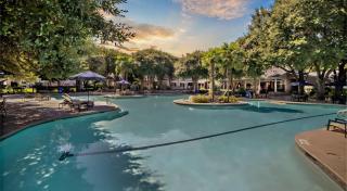 Courts • Pool • PingPong | Ideal for ACL + F1 Fans - 7