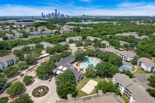 Courts • Pool • PingPong | Ideal for ACL + F1 Fans - 8