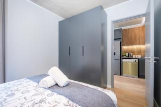 413 Riverlands - 1 Bedroom Apartment with Parking - 3