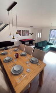 Sofi's Stay, Cosy 3 bed house, 5 mins Walk to Leeds City Centre - 0