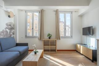 Studio climatisé plein centre ville 1er ETAGE - 5