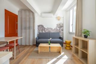 Studio climatisé plein centre ville 1er ETAGE - 7