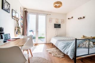 Studio Les Cèdres, central et chaleureux ! - 8