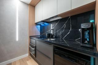 3 min walk from Leblon Beach, green view - 5