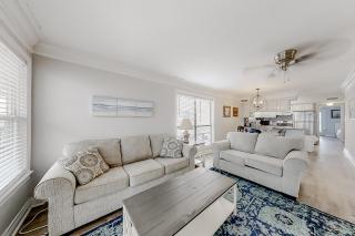 Aqua 99 by Meyer Vacation Rentals - 1