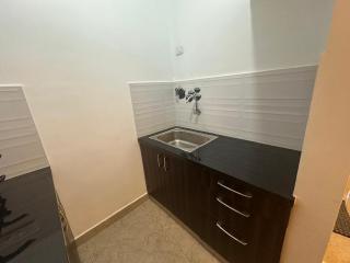 Whitestone Apartment Silkboard - 4