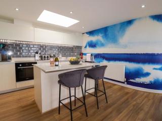 Penthouse 46Zinc - Headland View - 8