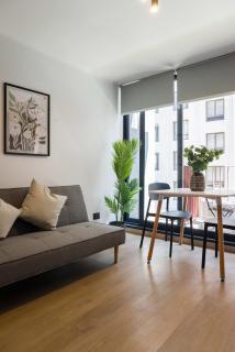 Chic Studio Escape for 3 in Lively Las Condes - 4