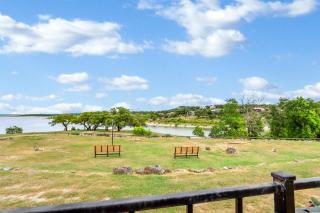 Canyon Lake Waterfront Paradise Guest House - 4