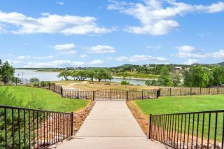 Canyon Lake Waterfront Paradise Main House - 7