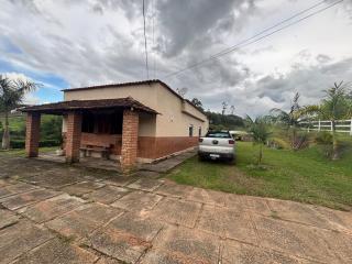 Sítio próximo de Barbacena e Alfredo Vasconcelos, Minas Gerais - 1