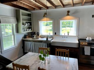 Cottage That Overlooks The Field - 3