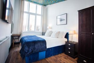 The Skylight Suite by The Hive WA1 - 7