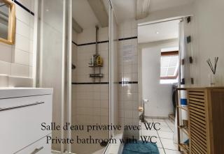 Chambre - Centre historique - Equipée - Salle d'eau et WC privés - 6