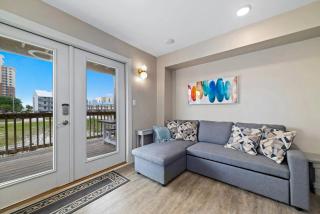 Pipedreams 333 E home - 7