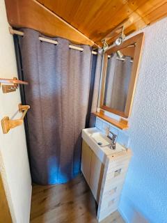 Cozy apartment for 9 people, ski-in out, 2Alpes - 1
