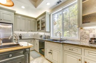 All-Season Outdoor Base Camp Gold Country Home! - 2