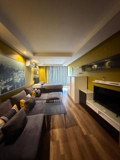Deluxe Beach Residence - 5
