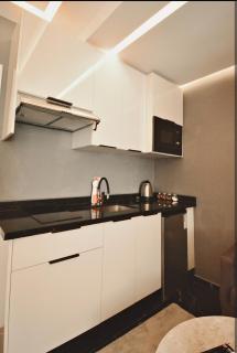 Luxurious apartment with private jacuzzi - 1
