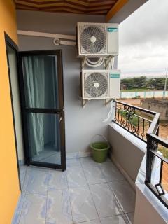 Apparement le logis des 6 - Jaunde - 6