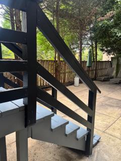 Large DUPLEX Apt 2Bdrm 1Den-Metro - 2