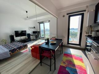 Independence Studio - 0