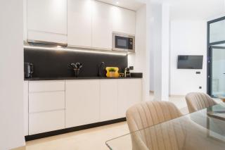 New Design Apartment - Private patio - Gallos 2 - 4