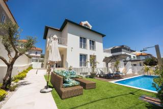 BeGuest Estoril Guesthouse - 0