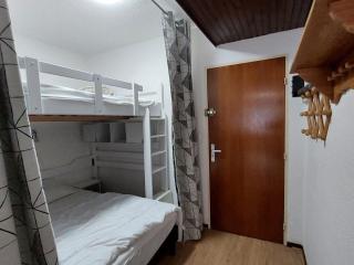 Studio rénové proche pistes avec parking - FR-1-516-207 - 1