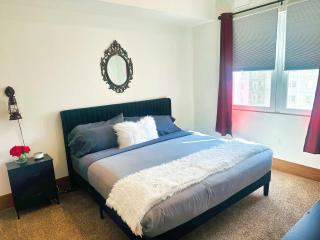 3BR King Bed Chamber Apartment at The Grand Castle - 4