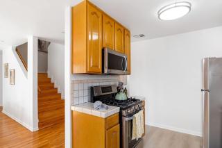 Spacious Culver City 4BR - Half Block from Amazon - 5