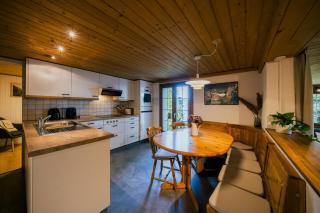 The Alpine Nest on the Sunny Slope with Hot Tub - Axalp - 6