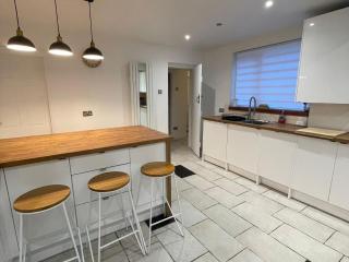 Mallison Cottage - 1