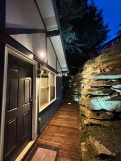 Cozy cabin with boosted Wi-Fi - 7