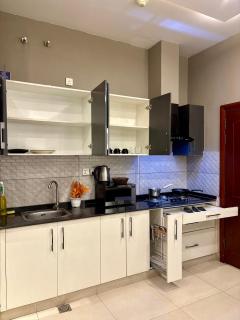 1 BHK Majestic Loft, Riverhills 2, Save Mart, Balcony & View - 4