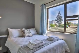 Howard Davis 28B by CTHA - 1