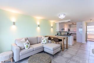 Sea Spray B303 by CTHA - Cape Town - 5